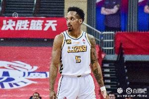 开云APP-未能救主！巴里-布朗26投12中&amp;三分13中5 空砍36分6助4断2帽