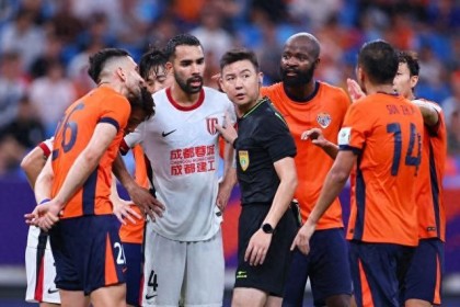 开云APP-佛得角即将首次打进世界杯，足球报：归化球员德尔加多是佛得角裔