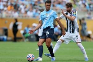 罗德里回归首发引球迷盛赞：即使只发挥两成，也会令曼城截然不同